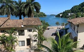 Casa 3 qtos beira mar praia exclusiva e piscina